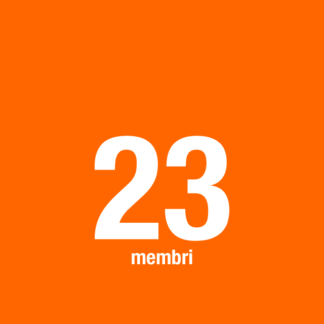 23 membri